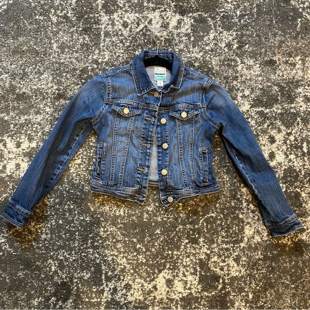Old Navy Boys Size 8 (Medium) Blue Jean Jacket with inside and outside pockets